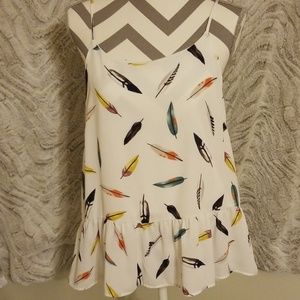 Clearance 🛍Large feather tank w/flowy bottom